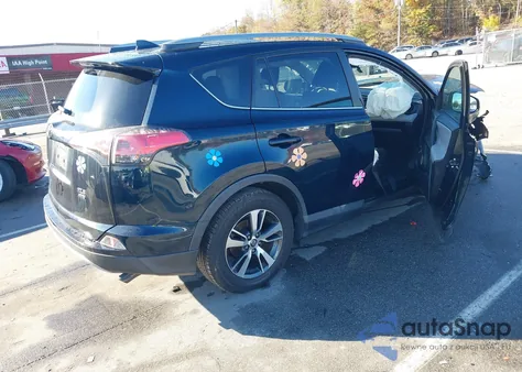 2018 Toyota Rav4 Xle из США, поврежденный, VIN 2T3RFREVXJW825880